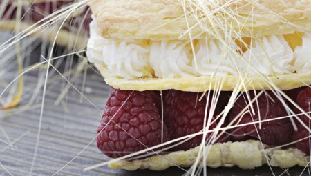 /products/hojaldre-con-nata-y-caramelo/